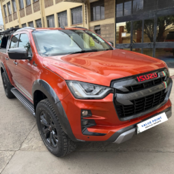 
										2023 Isuzu D-MAX Kipchoge Edition full									