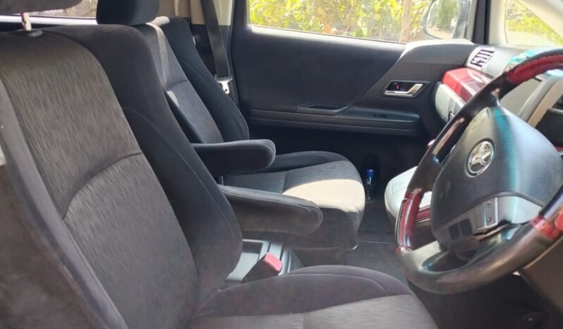 
								2009 Toyota Alphard full									