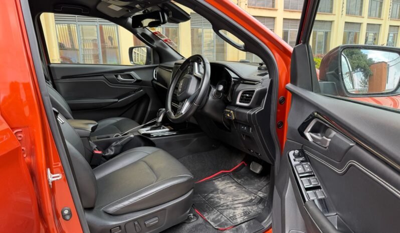 
								2023 Isuzu D-MAX Kipchoge Edition full									