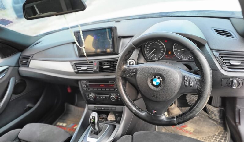 
								BMW X1 sDrive28i 2013 full									