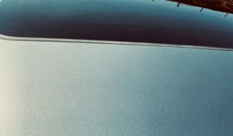 
								2018 Mitsubishi Outlander PHEV full									