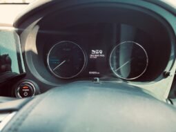 
										2018 Mitsubishi Outlander PHEV full									