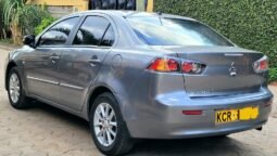 
										2017 Mitsubishi Lancer full									