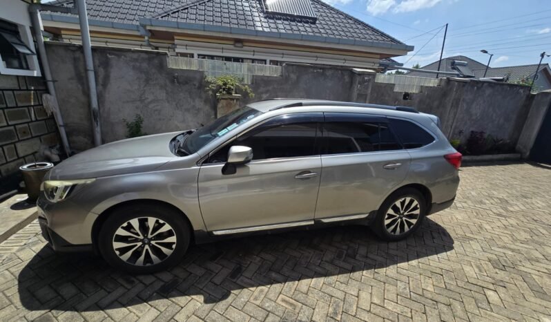
								Subaru Outback 2016 full									