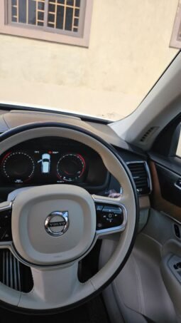 
										Volvo XC90 T6 full									