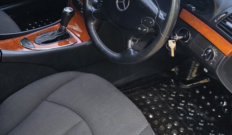 
								2009 Mercedes-Benz E250 full									