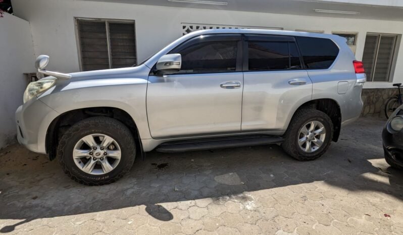 
								Toyota Land Cruiser Prado TX 2013 full									