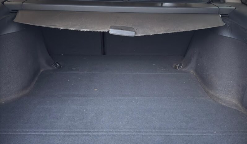 
								Toyota Avensis 2006 full									