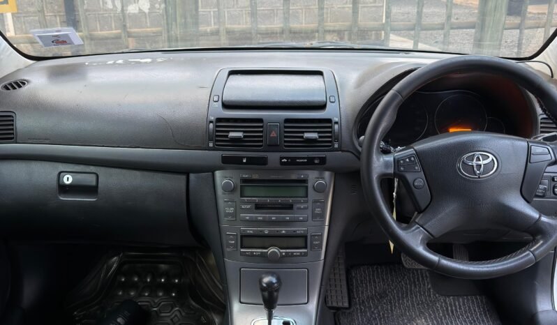 
								Toyota Avensis 2006 full									