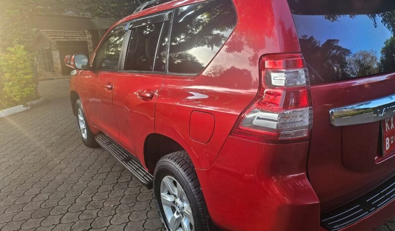 
								Toyota Land Cruiser Prado 2015 full									