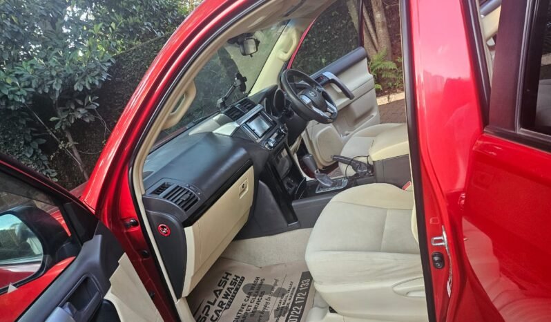 
								Toyota Land Cruiser Prado 2015 full									