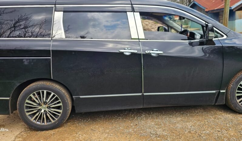 
								Nissan Elgrand 2017 full									