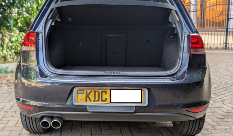 
								Volkswagen Golf 2014 full									