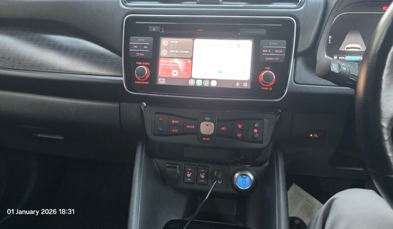 
								2019 Nissan Leaf S full									